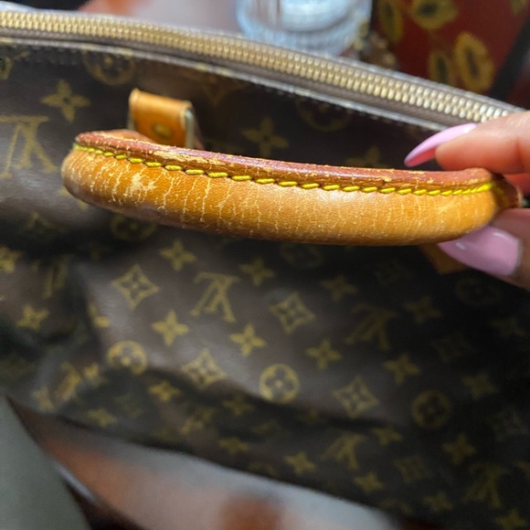 Authentic Louis Vuitton bag - Picture 11 of 12